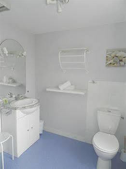 Hotel Caravelle Contact Hotel Rochefort  Exteriör bild